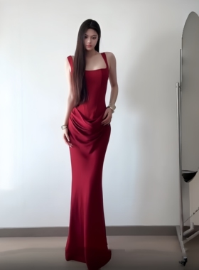 纯欲性感红色束腰吊带连衣裙女收腰鱼尾裙气质长裙高级缎面礼服裙