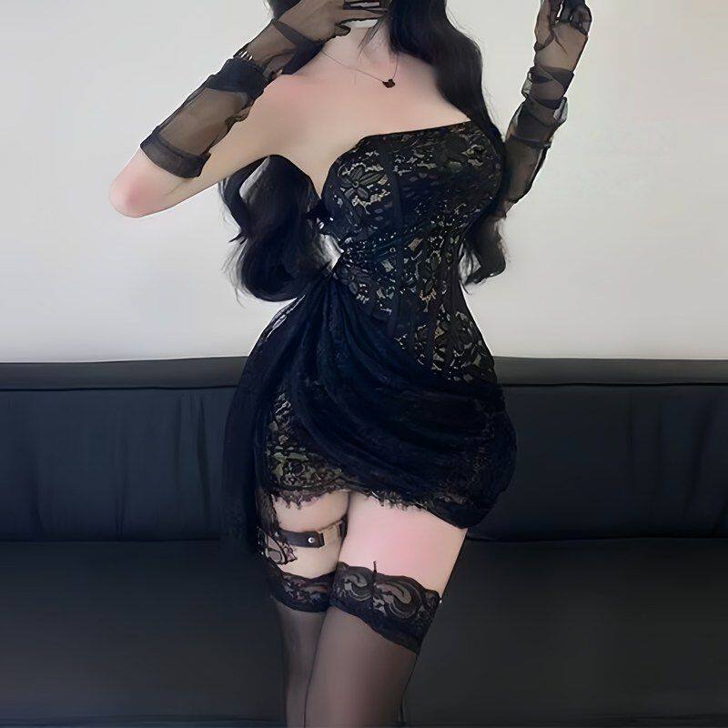 纯欲蕾丝露背抹胸连衣裙女夏季修身鱼骨裙子黑色束腰包臀短裙