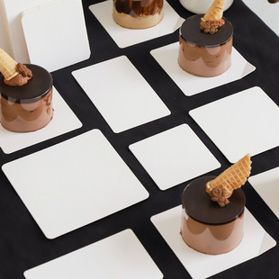 小蛋糕纸托2寸3寸4寸5寸底托垫片加厚6寸8寸慕斯蛋糕切件法甜卡托