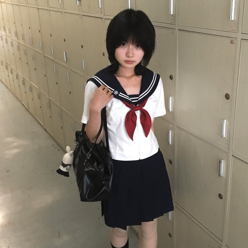 彩虹研究所原创收腰公主线水手服