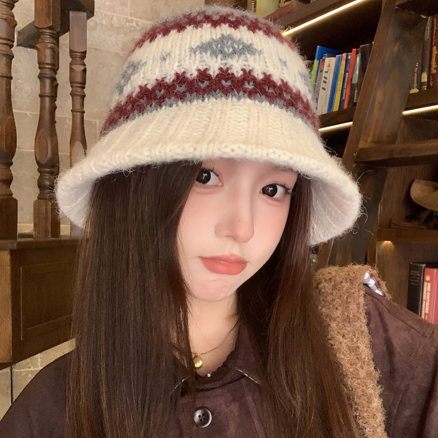 费尔岛提花宽檐针织帽女秋冬保暖图片