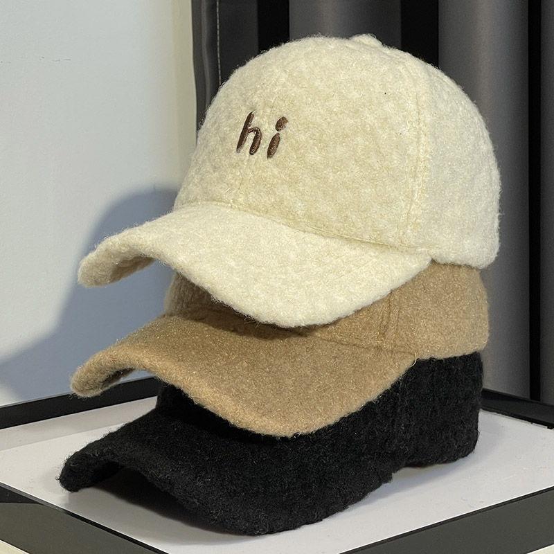 灵允棒球帽逛街休闲女冬厂家直销