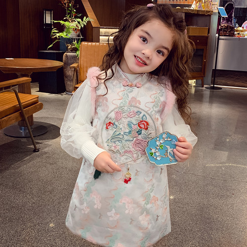 新中式无袖刺绣旗袍裙