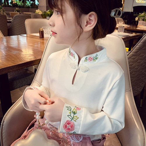 改良新中式盘扣打底上衣