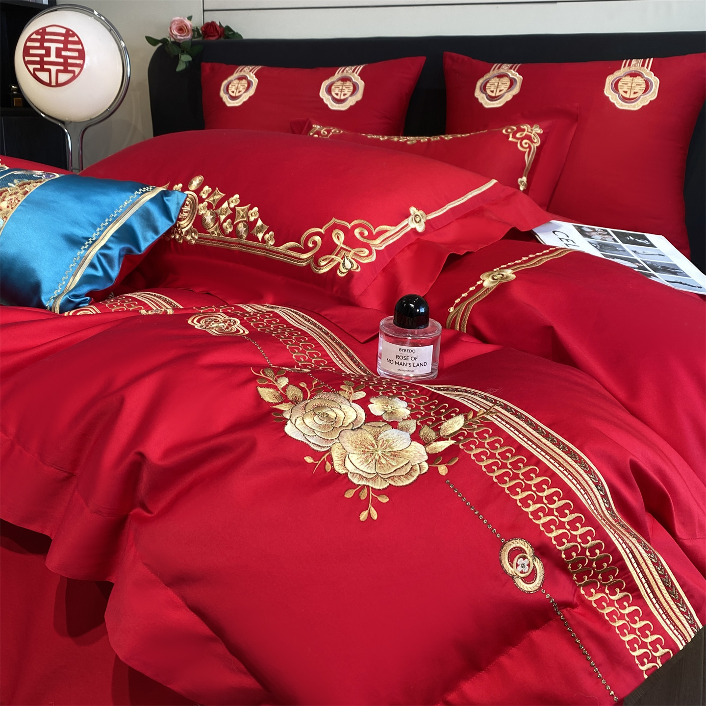 新中式婚庆四件套大红色刺绣婚房婚礼绣花喜被结婚被套床上用品4