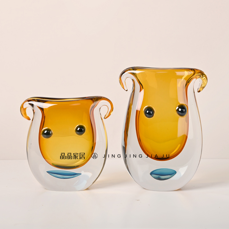 轻奢简约现代创意可爱笑脸琥珀色桌面摆件样板售楼处酒店玄关摆设