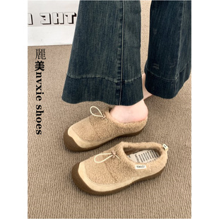 2025冬季新款小羊蹄女鞋平底保暖一脚蹬外穿毛毛鞋套脚勃肯半拖鞋