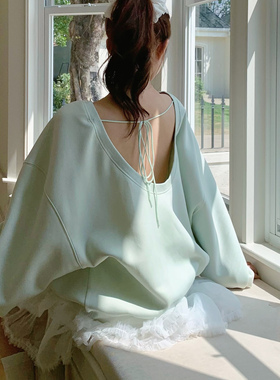 青柠奶油色露背卫衣女2025春秋新款设计感小众宽松慵懒套头衫上衣