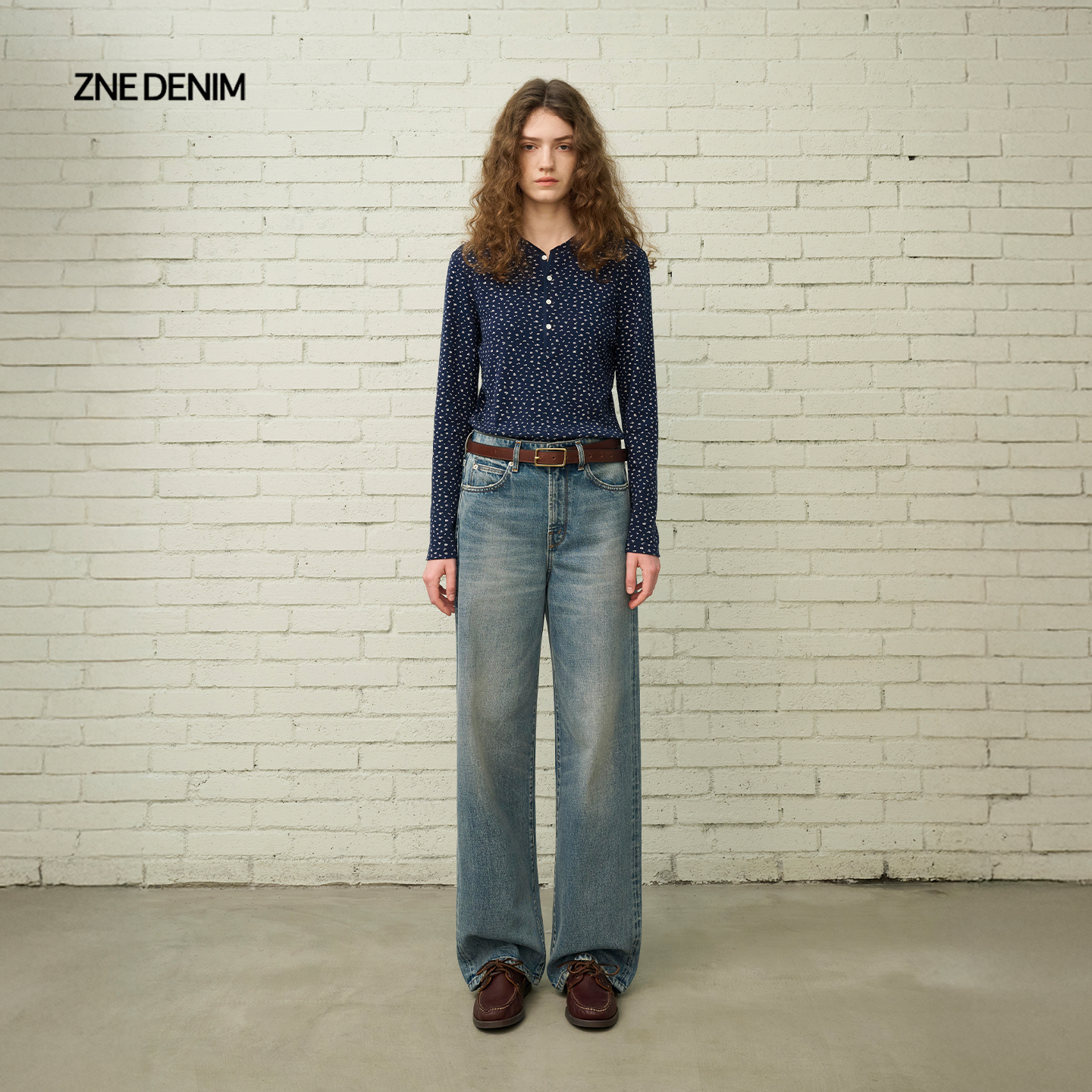 ZNE经典法式直筒牛仔裤