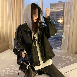 加绒皮衣外套女2023年新款冬季假两件连帽拼接短款机车服pu皮夹克