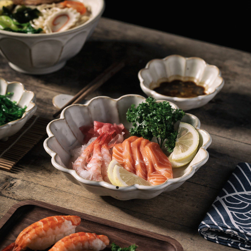 日式复古和风花瓣纹碗盘碟子手工个性创意家用陶瓷餐具料理汤面碗