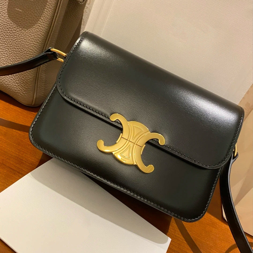 lisa同款真皮女包2021新款潮百搭斜挎空姐包box豆腐包复古小方包