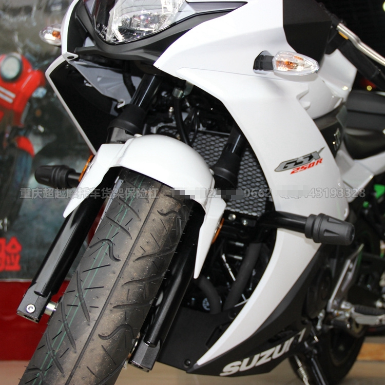 铃木GSX250R保险杠保护杠群伟