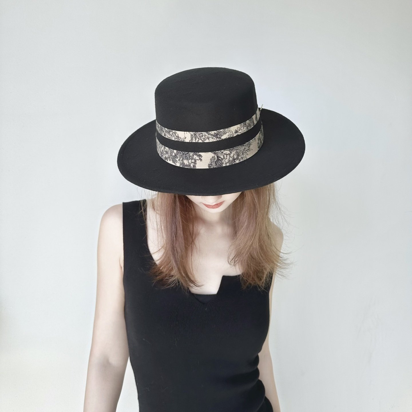 秋冬仿毛呢国风水墨双织带英伦复古帽子女士时尚百搭黑色平顶礼帽