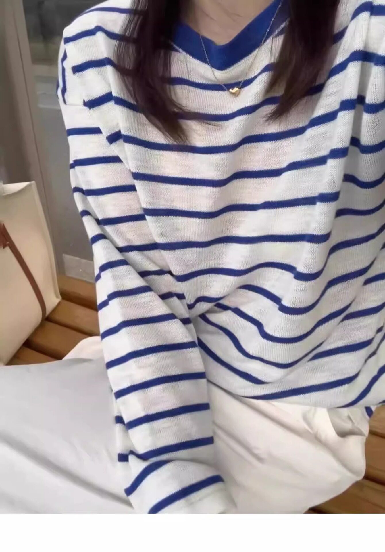 蓝色条纹冰丝长袖T恤女早秋薄款外搭防晒空调罩衫多巴胺穿搭上衣
