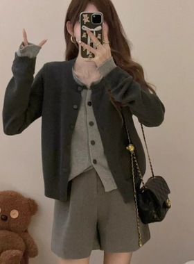 灰色假两件圆领针织开衫女2025秋冬新款设计感叠穿小众百搭打底衫