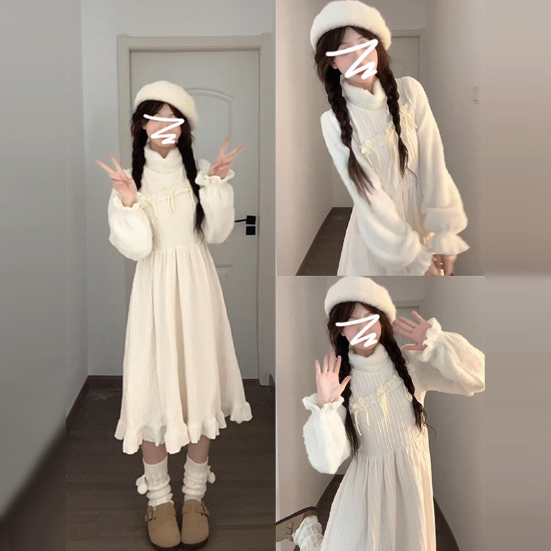 白色高领连衣裙女秋冬季小个子针织高级感大衣内搭长裙早初春穿搭