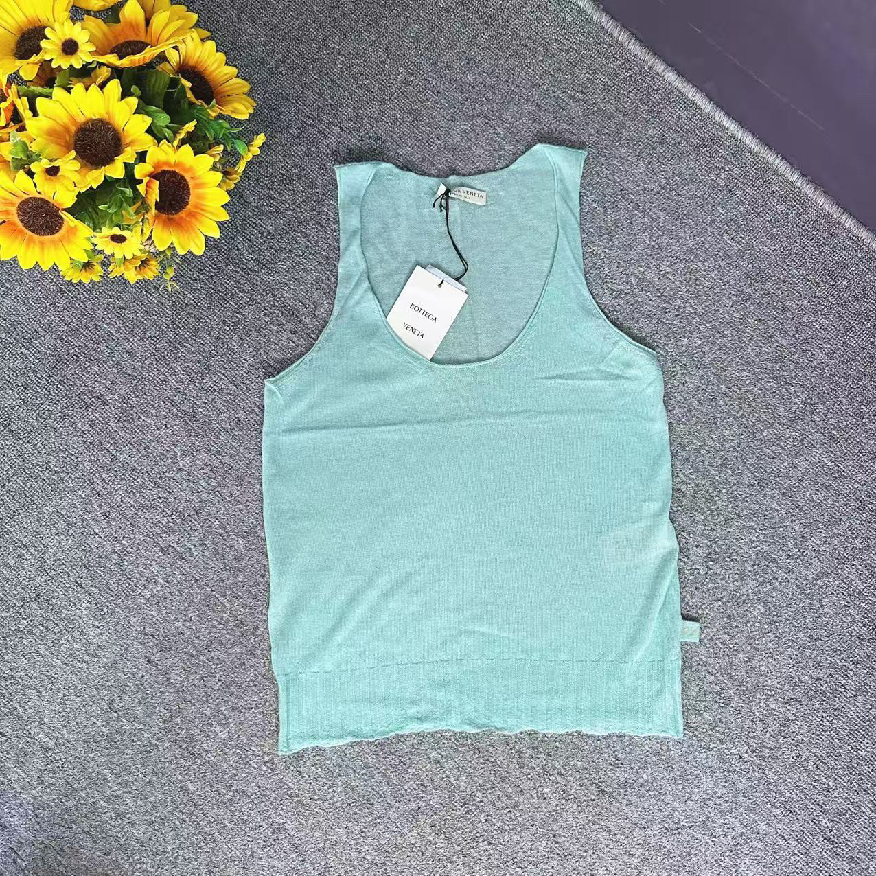 蘑菇英国代 B*V Tiffany蓝色背心 42码