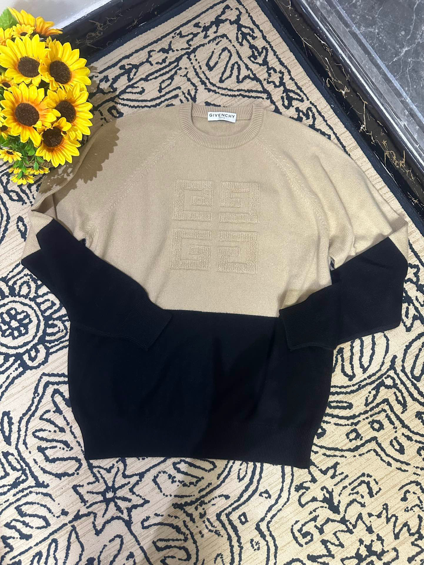 蘑菇英国代购 经典logo浅驼色拼接黑色羊绒衫 M码胸围120