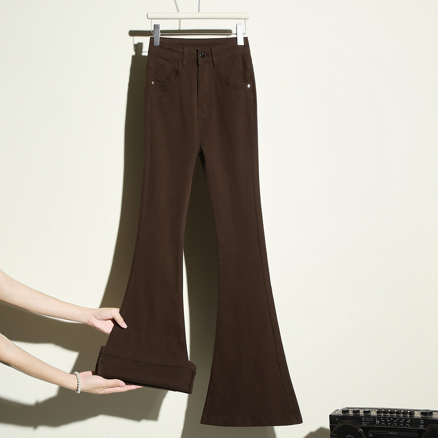 it :CHOCOOLAT咖色微喇牛仔裤女高腰紧身修身显瘦弹力拖地喇叭裤