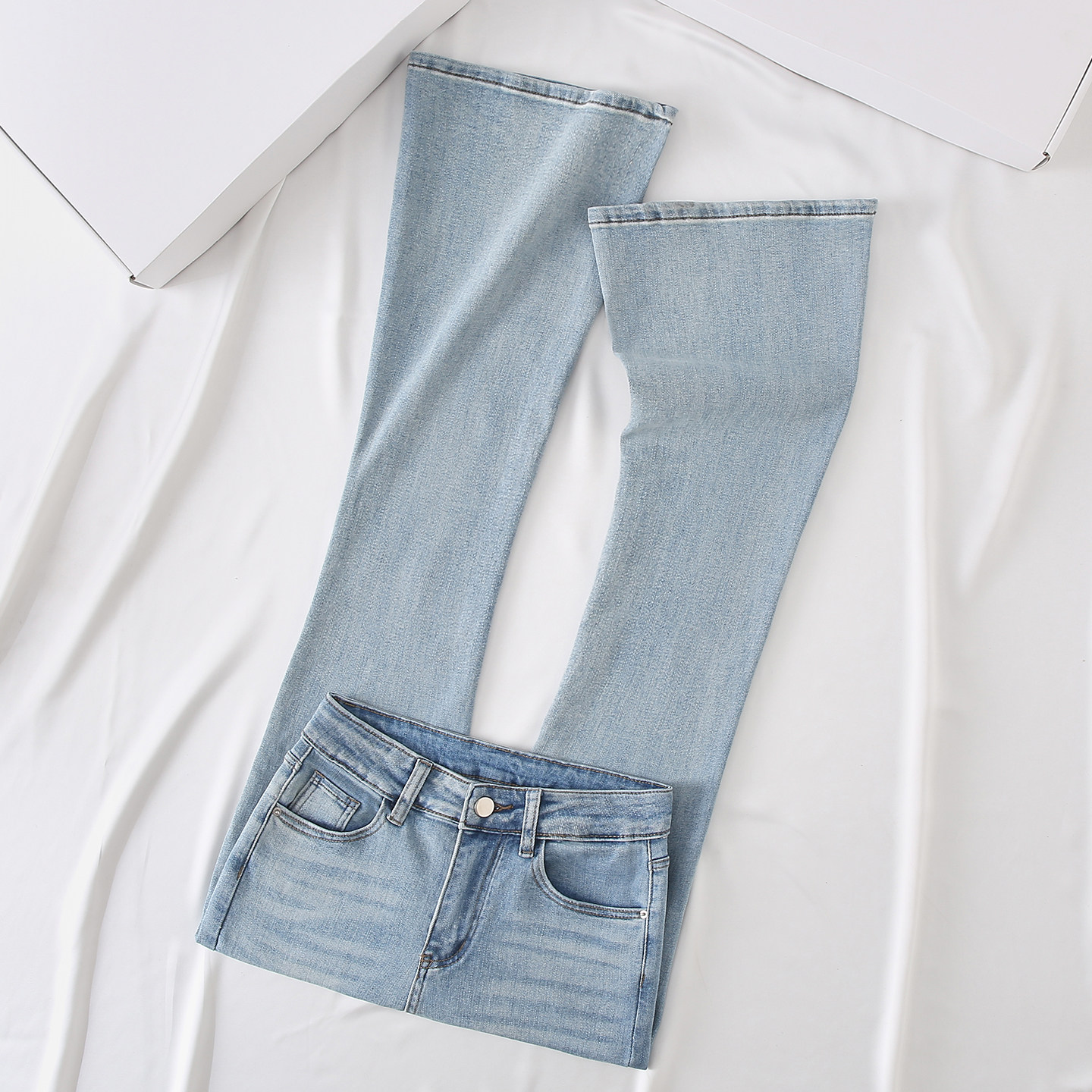 it :CHOCOOLATE浅蓝色紧身微喇牛仔裤女高腰修身显瘦弹力喇叭裤子