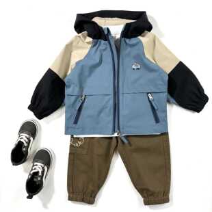 男童外套2024秋装 儿童冲锋衣户外运动小童宝宝洋气防风衣上衣 新款