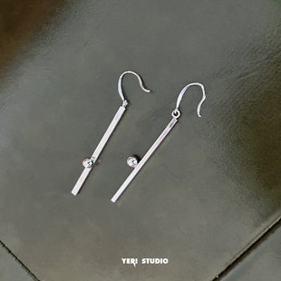 也里 耳环女通体纯银链条高级感冷淡风通勤时尚简约棍子ins耳钩