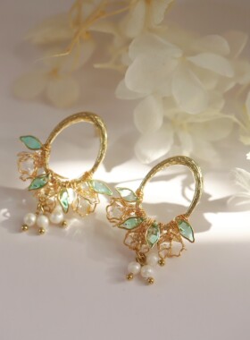 youngstudio木日一勿原创手作夏季新品滴胶铃兰女士短款耳钉