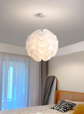 创意个性艺术白色波浪球圆形吊灯北欧现代简约餐厅店面卧室房间灯