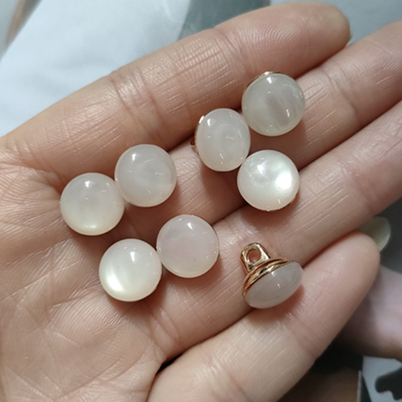 质感金属珠光猫眼石纽扣小香时尚