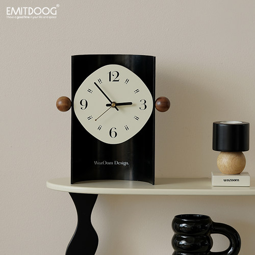 入户玄关高级感时钟摆件