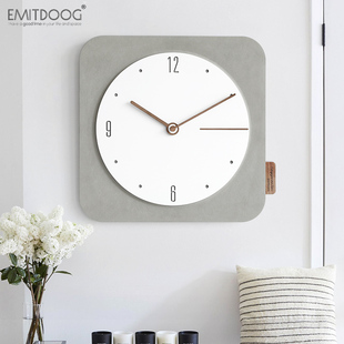 EMITDOOG正方形挂钟轻奢风时钟挂墙钟表客厅现代简约静音个性 创意