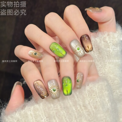 纯手工穿戴甲手绘绿宝石猫眼美甲