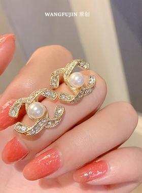 法国LOVIS VRED珍珠耳钉女轻奢小众气质高级感交叉耳环山茶花礼物