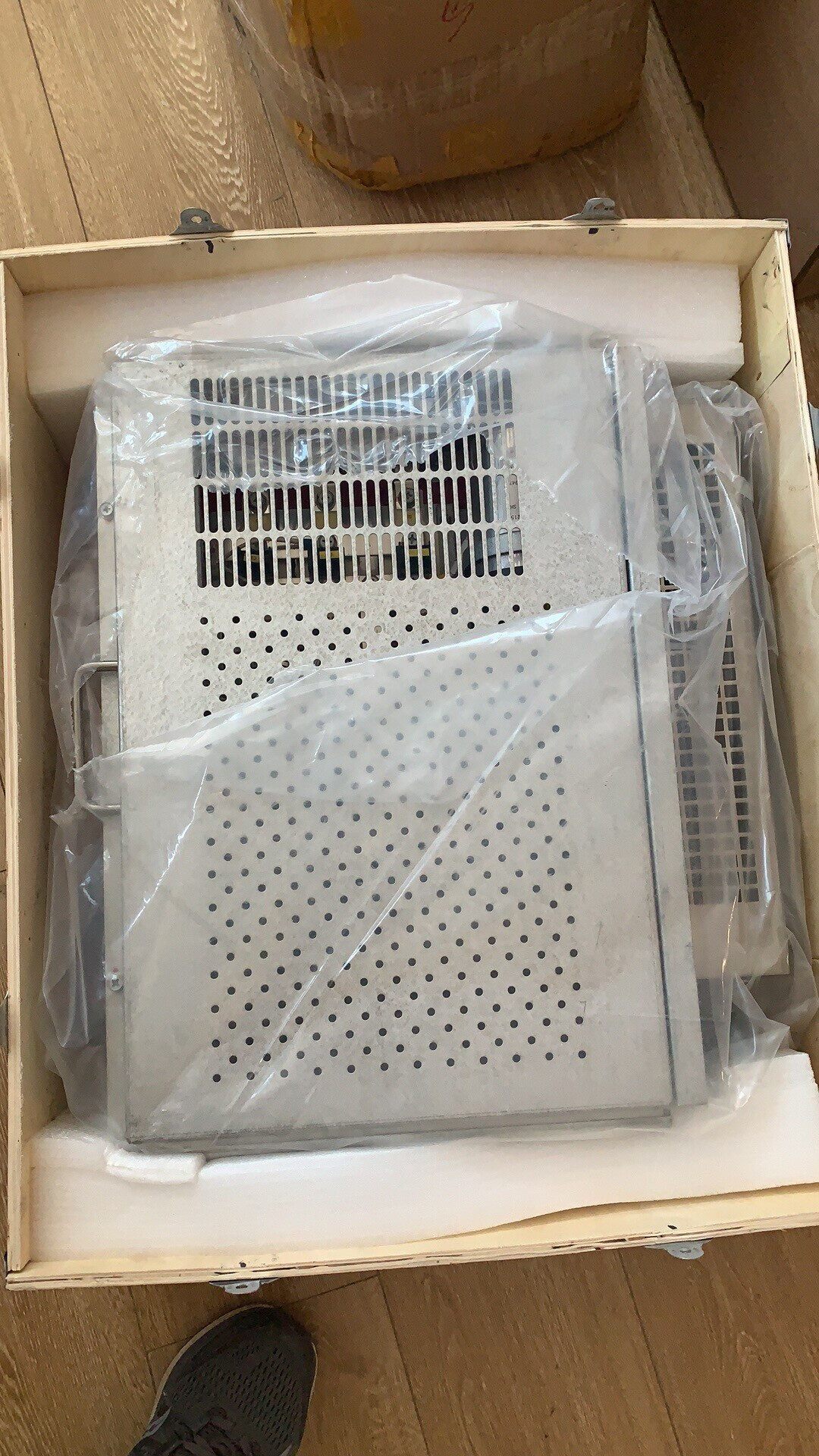 瑞能RCN低穿组件REE1.5-NHA000-CB2-A 议价