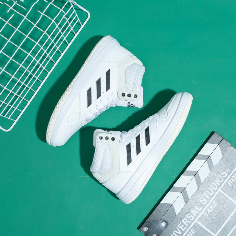 阿迪达斯篮球鞋板鞋男鞋2024秋季新款运动鞋白色高帮休闲鞋HQ2217