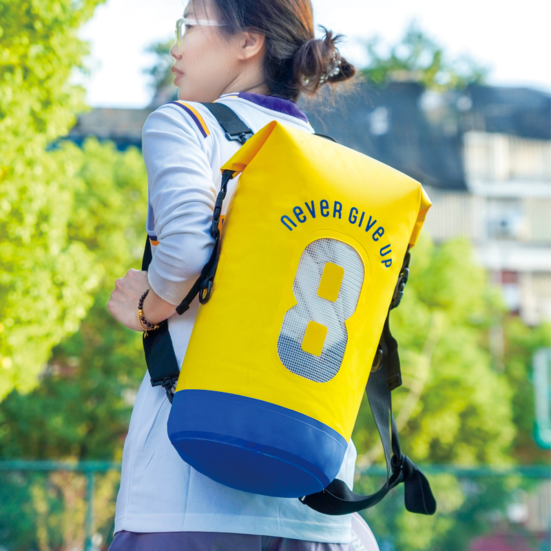 收纳防水包迈客大容量双肩包便捷