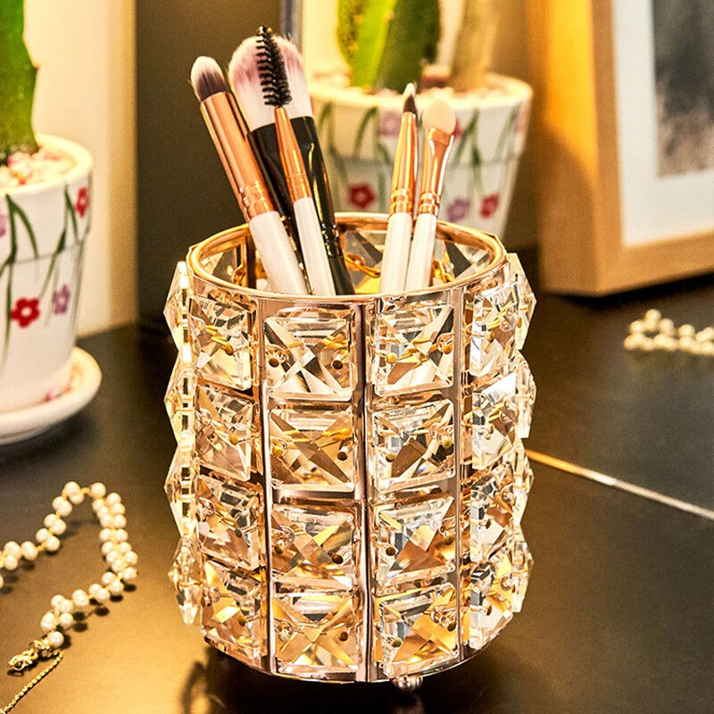 美杜化妆刷收纳盒刷子眉笔桶化妆品收纳口红桌面梳子置物架情人节