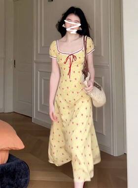 多巴胺绝美小裙子黄色碎花洋装女夏季穿搭2025新款法式长裙