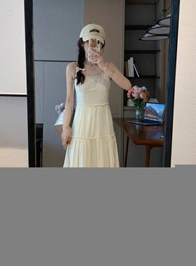 ms甜末末2026夏季新款高级感度假气质收腰长裙温柔显瘦吊带连衣裙