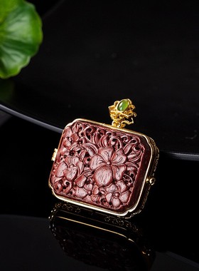 2026星雨 天然木料沉香小叶紫檀香囊盒挂坠 镀金镶嵌项链吊坠毛衣