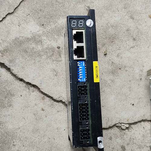 可维修智能 DM2C-RS556-XN 总线控制驱动器 。成色议价