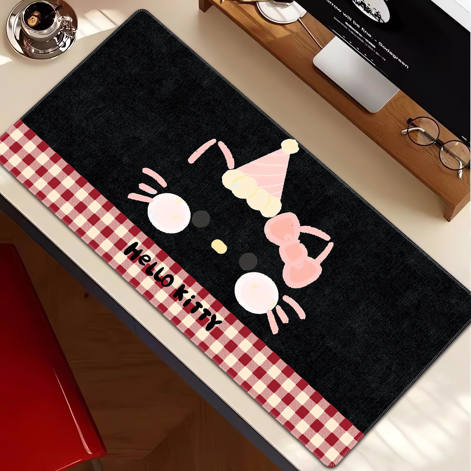 格纹表情小猫鼠标垫超大女生高颜值打工人办公桌垫笔记本桌垫定制,电脑硬件/显示器/电脑周边,鼠标垫/贴/腕垫,淘宝优惠券,粉丝福利购,淘宝优惠卷