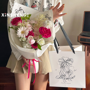 芯苼 纸花店鲜花花束DIY简约包花纸花艺资材 原创可爱蝴蝶结·包装