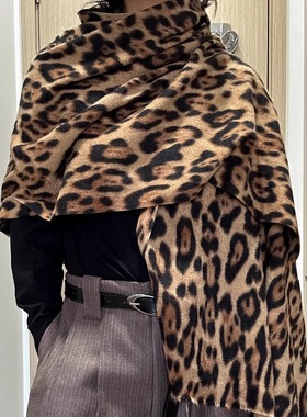 秋冬新款大版长款多用围脖披肩棕色豹纹丝巾探险豹纹围巾男女现货