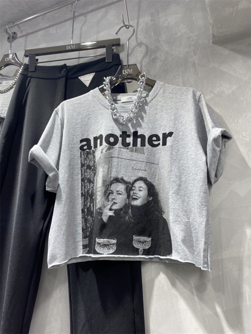 韩国短袖t恤女2022夏新款韩版ins潮字母人像印花宽松短款露腰上衣