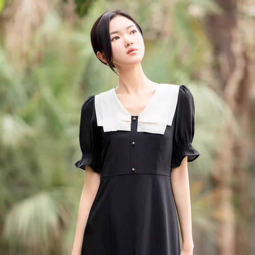 oldcolour夏季新款优雅气质撞色减龄短款连衣裙女Q211003A1-799