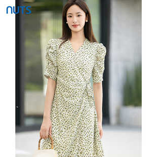碎花雪纺连衣裙女收腰短裙女422102261 法式 NUTS夏季 新款