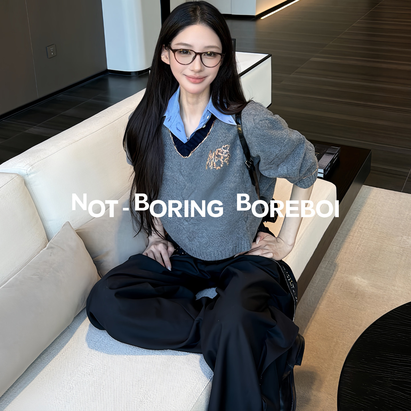 NB B丨绵羊毛麻花针织衫女 双层V领手工彩线字母刺绣短款宽松毛衣