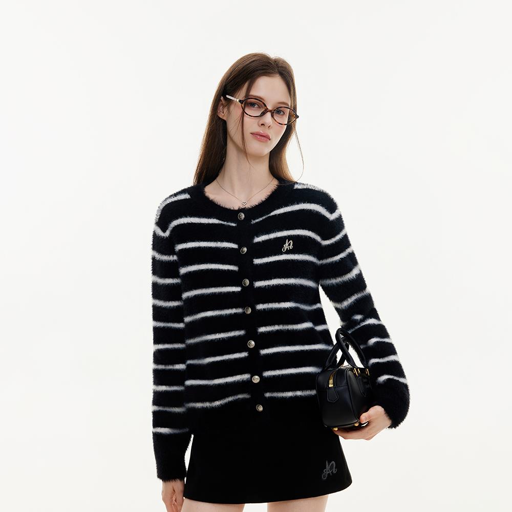 Azmi设计感小众马海毛条纹针织开衫外套女春秋季新款宽松显瘦毛衣